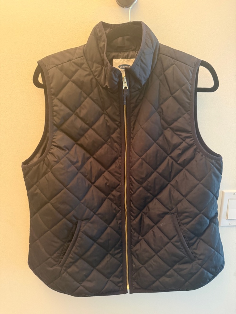 Old Navy Black Quilted Vest